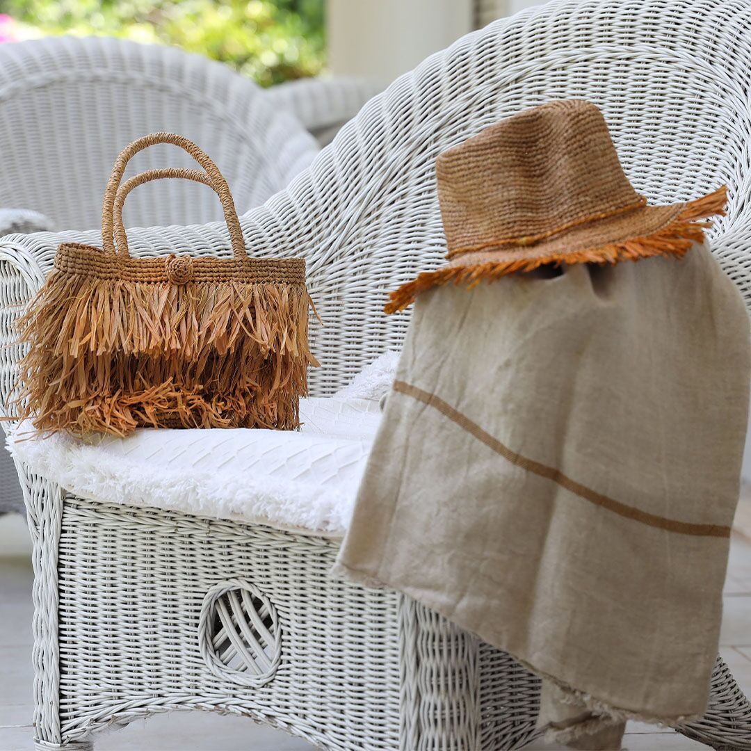 Fascino Frange: Cappello da Sole Artigianale in Fibra Naturale - immagine 6
