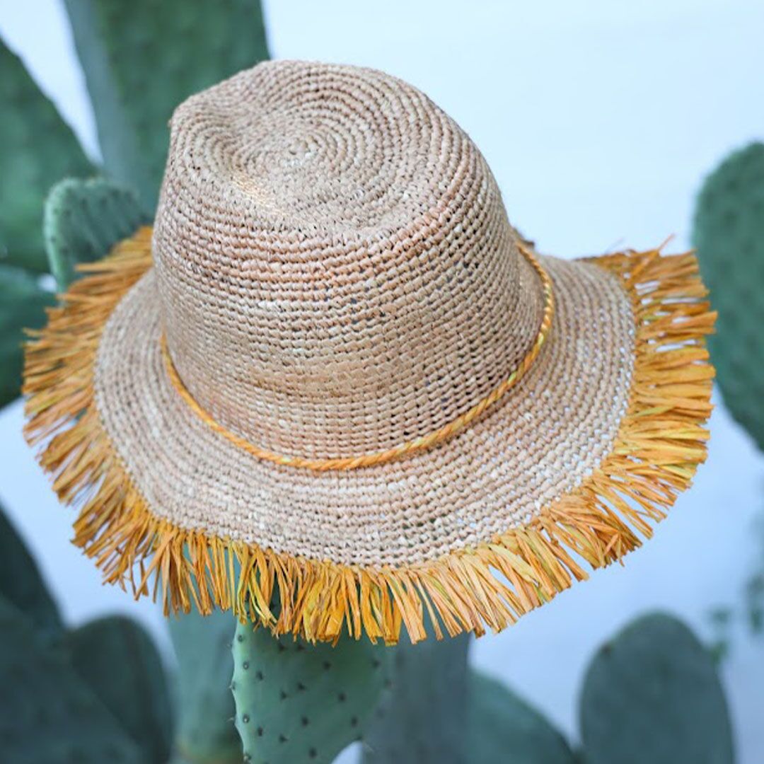 Fascino Frange: Cappello da Sole Artigianale in Fibra Naturale - immagine 3